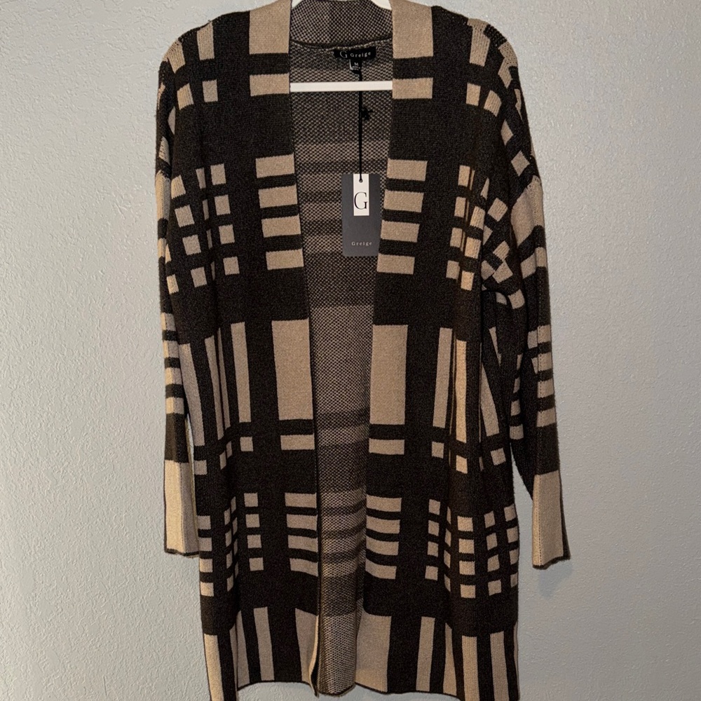 Elegant Black and Tan Cardigan